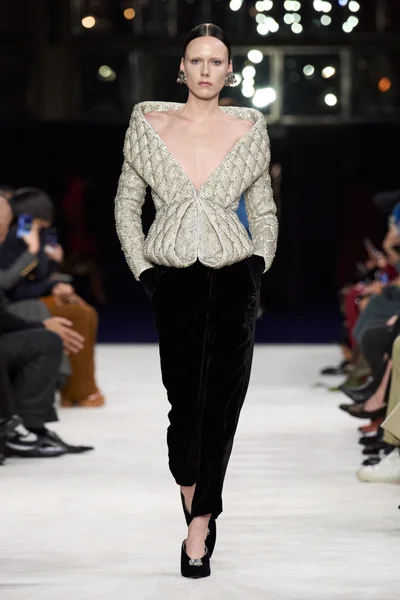 Look 36